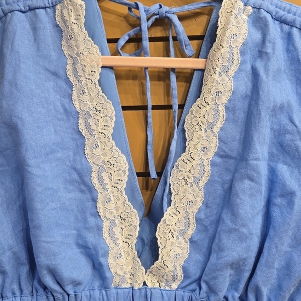 New Wayf Lace Crop Top - Picture 7 of 12